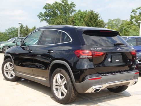 Used 2021 Mercedes-Benz GLA 250 4MATIC image 3