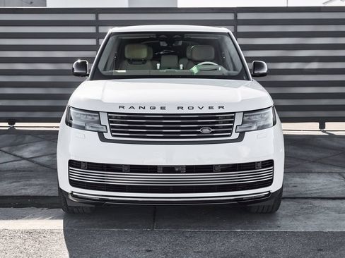 Used 2024 Land Rover Range Rover SV AWD/4WD image 14