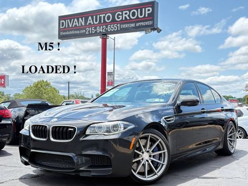 Used 2014 BMW M5 RWD image 1