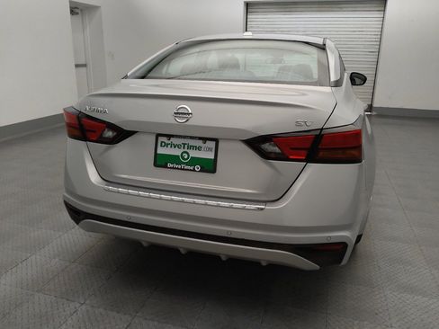 Used 2022 Nissan Altima 2.5 SV FWD image 7