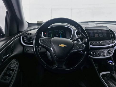 Used 2017 Chevrolet Volt LT w/ Comfort Package FWD image 17