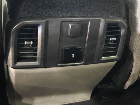 Used 2019 Ford F150 XLT w/ XTR Package image 27