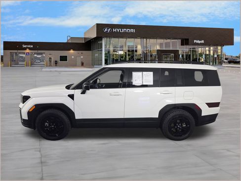 Used 2024 Hyundai Santa Fe XRT image 2