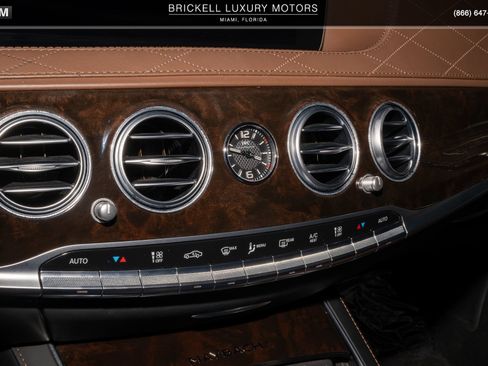 Used 2019 Mercedes-Benz Maybach S 560 4MATIC image 42