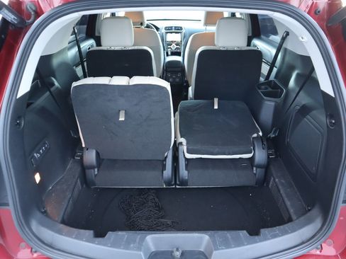 Used 2017 Ford Explorer Platinum image 13