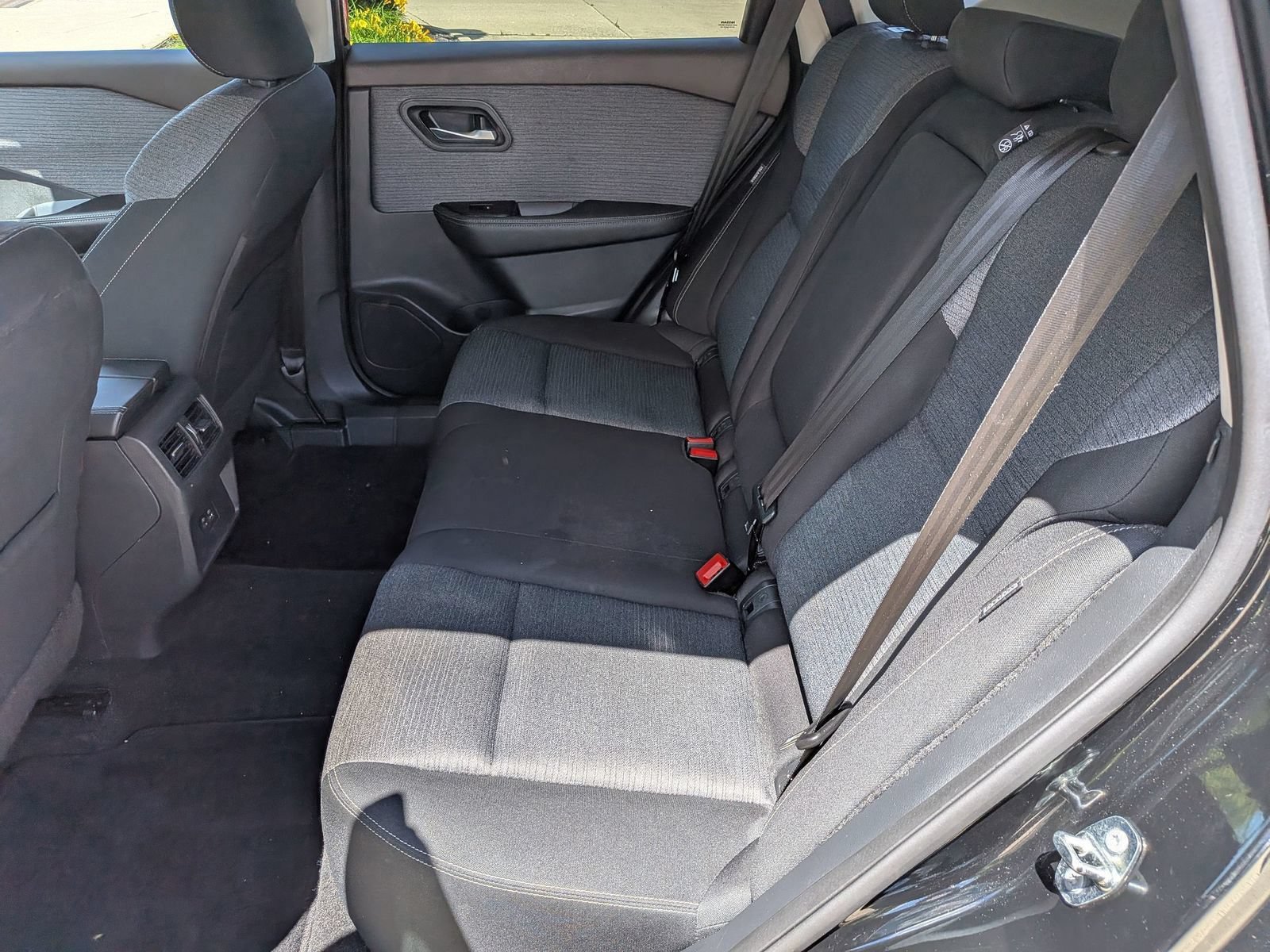 Certified 2021 Nissan Rogue SV AWD/4WD image 32
