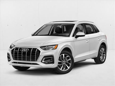 Used 2021 Audi Q5 Premium Plus w/ Premium Plus Package image 1