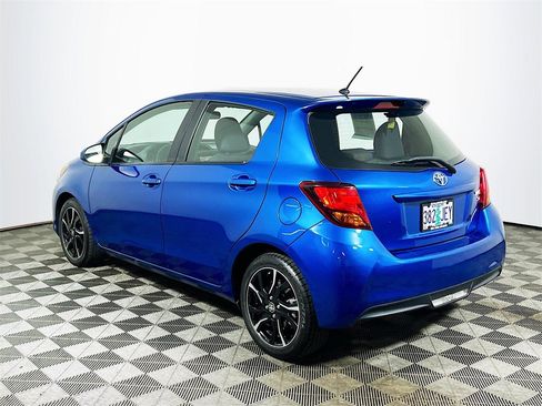 Certified 2015 Toyota Yaris SE image 6
