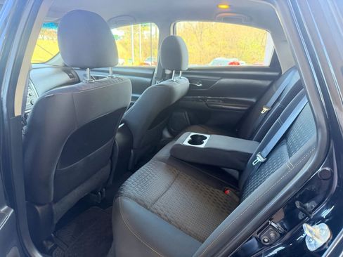 Used 2016 Nissan Altima 2.5 S w/ Power Driver Seat Package image 9