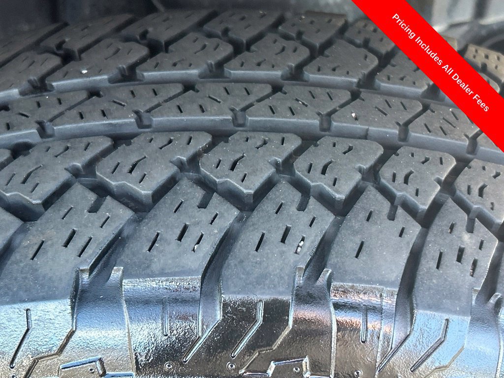Used 2020 Jeep Gladiator Overland AWD/4WD image 28