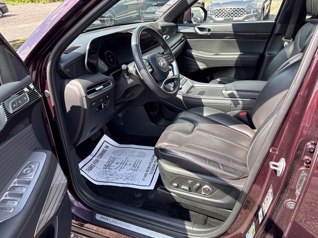 Certified 2024 Hyundai Palisade Calligraphy AWD/4WD image 11