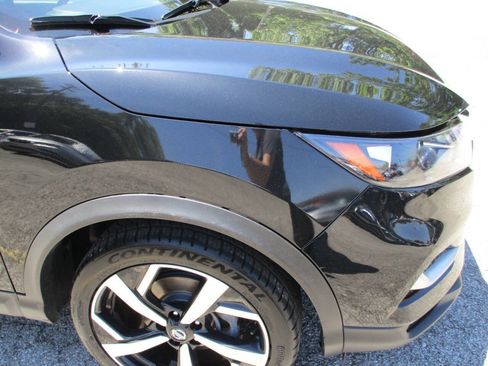 Used 2020 Nissan Rogue Sport SL image 21