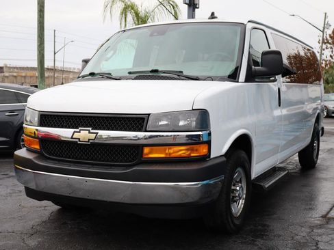 Used 2020 Chevrolet Express 3500 LT w/ LT Preferred Equipment Group image 2