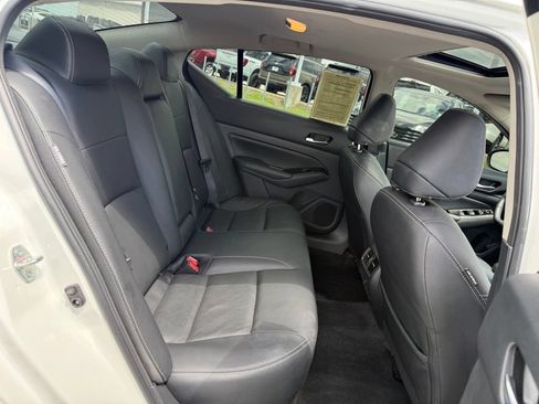 Used 2025 Nissan Altima 2.5 SL FWD image 19