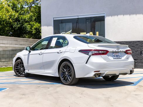Used 2023 Toyota Camry XSE FWD image 10