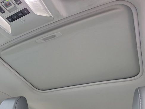 Used 2023 Toyota RAV4 XLE Premium image 26