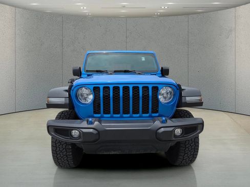 Used 2022 Jeep Gladiator Sport AWD/4WD image 12