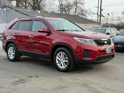 Used 2015 Kia Sorento LX image 14
