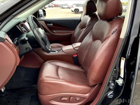 Used 2017 INFINITI QX50 2WD w/ Technology Package image 8