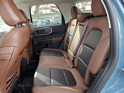 Used 2021 Ford Bronco Sport Badlands w/ Badlands Package image 9