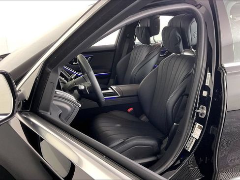 Certified 2025 Mercedes-Benz S 500 4MATIC image 17