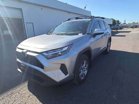 Used 2025 Toyota RAV4 XLE w/ Convenience Package AWD/4WD image 2