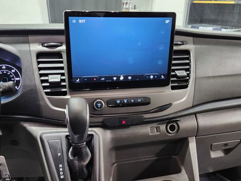 Used 2022 Ford Transit 350 XLT image 31