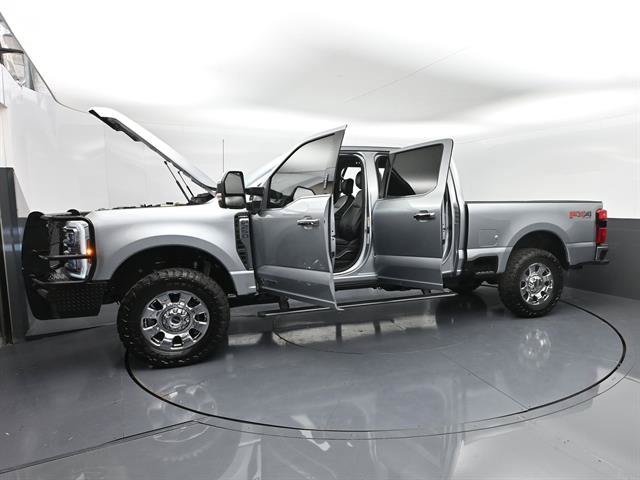 Used 2024 Ford F250 Lariat w/ Lariat Ultimate Package AWD/4WD image 50