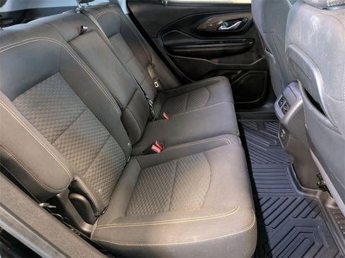 Used 2020 GMC Terrain SLE image 18