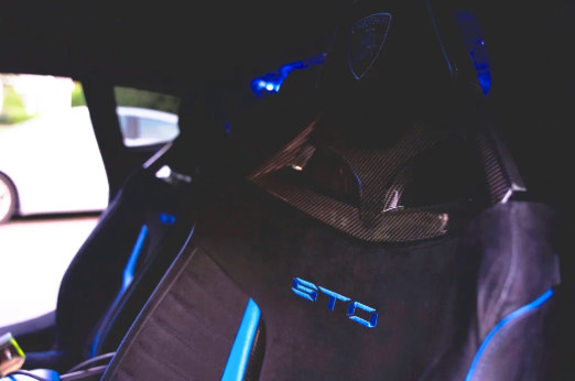 Used 2022 Lamborghini Huracan STO RWD image 69
