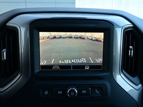 Used 2023 Chevrolet Silverado 1500 Custom image 27