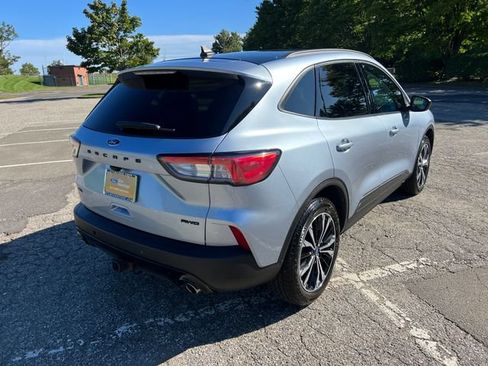 Used 2022 Ford Escape SEL w/ SEL Stealth AWD Package image 11
