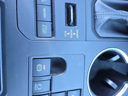 Certified 2024 Toyota Highlander LE image 22