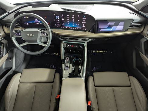 Certified 2025 Audi Q5 Prestige image 10