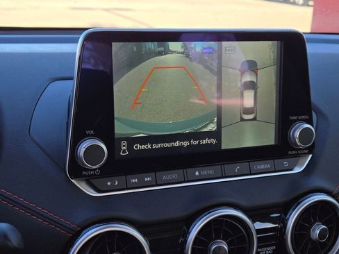 Used 2025 Nissan Sentra SR w/ SR Premium Package image 31