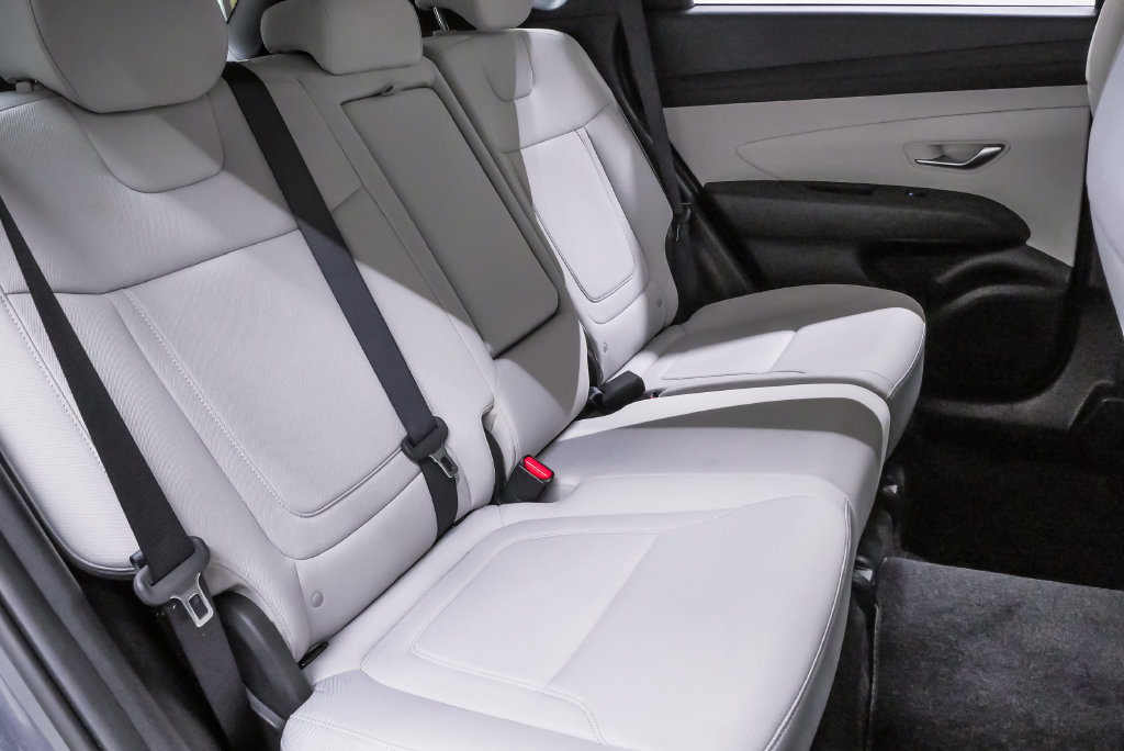 Certified 2026 Hyundai Tucson SE FWD image 11