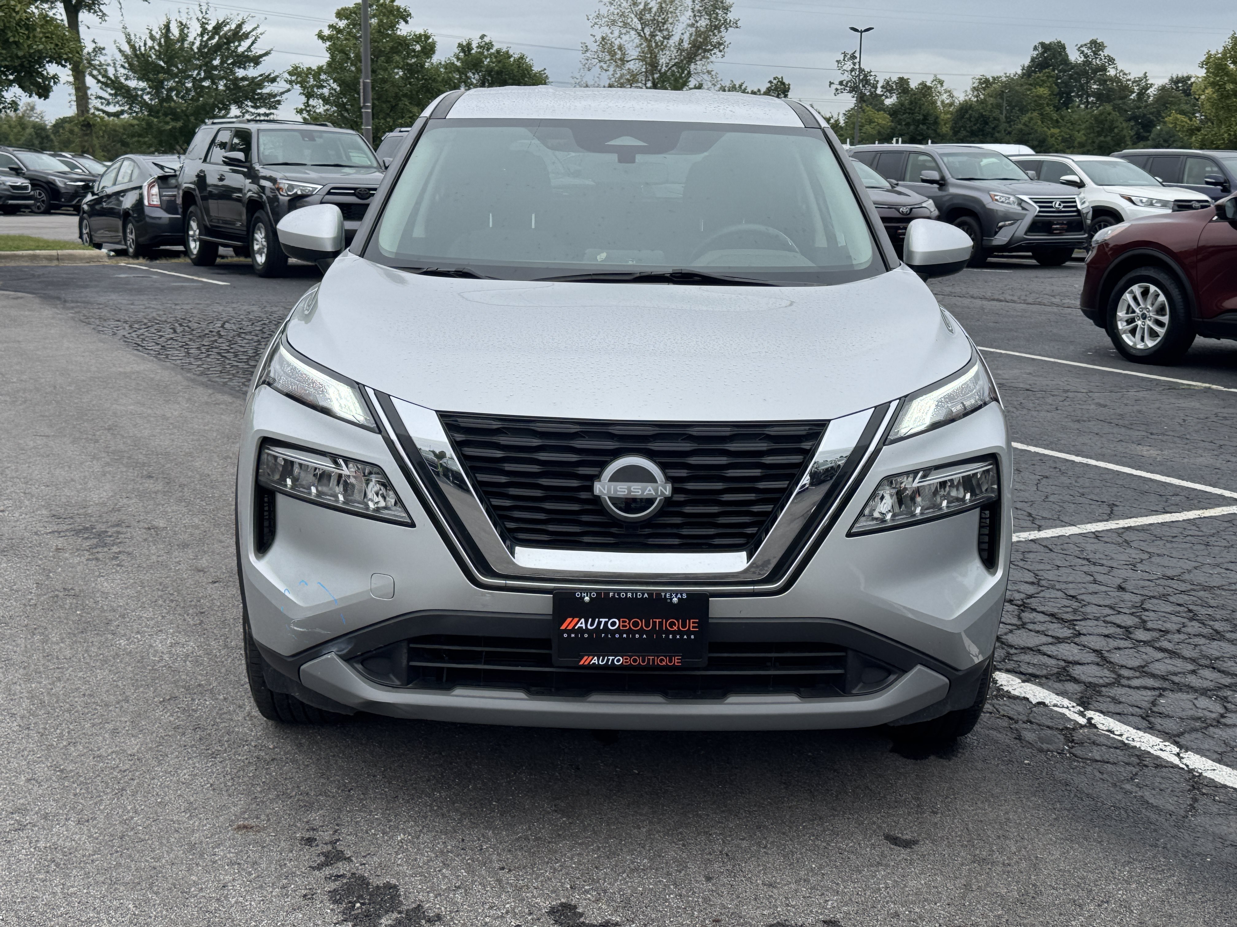 Used 2023 Nissan Rogue SV AWD/4WD image 5