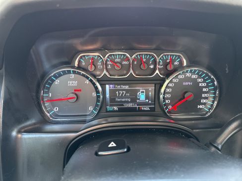 Used 2019 GMC Yukon XL SLE w/ SLE Value Package AWD/4WD image 9
