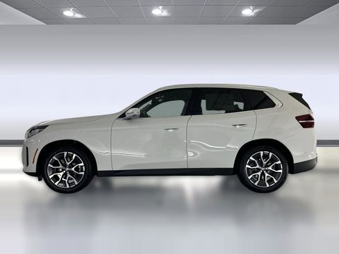 Used 2026 BMW X3 xDrive30i w/ Premium Package AWD/4WD image 2