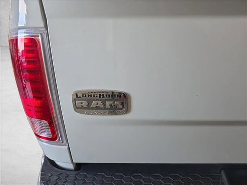 Used 2018 RAM 2500 Longhorn image 11