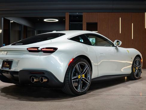 Used 2023 Ferrari Roma RWD image 6