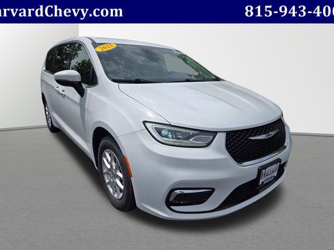 Used 2023 Chrysler Pacifica Touring-L FWD image 1