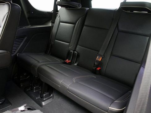 Certified 2023 GMC Yukon SLT image 12