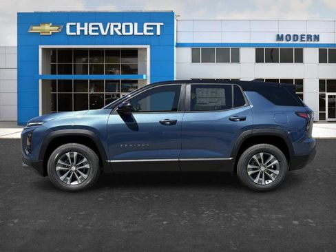New 2026 Chevrolet Equinox LT w/ Convenience Package II FWD image 2