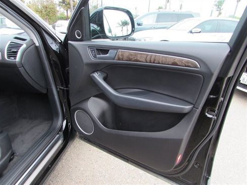 Used 2016 Audi Q5 2.0T Premium Plus w/ Technology Package image 18