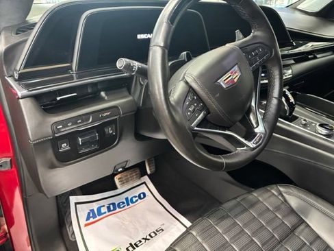Certified 2024 Cadillac Escalade V AWD/4WD image 12