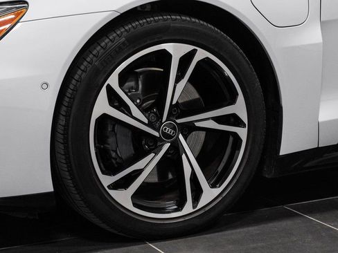 Used 2024 Audi e-tron GT Prestige image 54