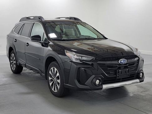Used 2025 Subaru Outback Limited image 2