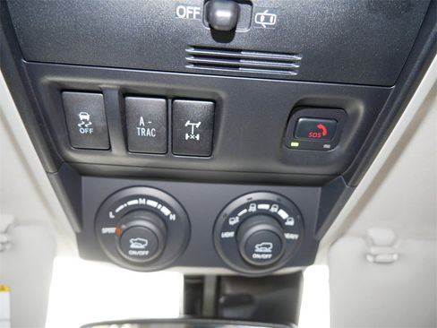 Certified 2024 Toyota 4Runner TRD Off-Road image 24