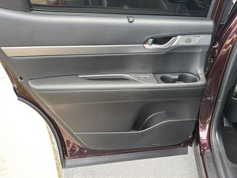 Used 2024 Hyundai Palisade SEL w/ Premium Package FWD image 18
